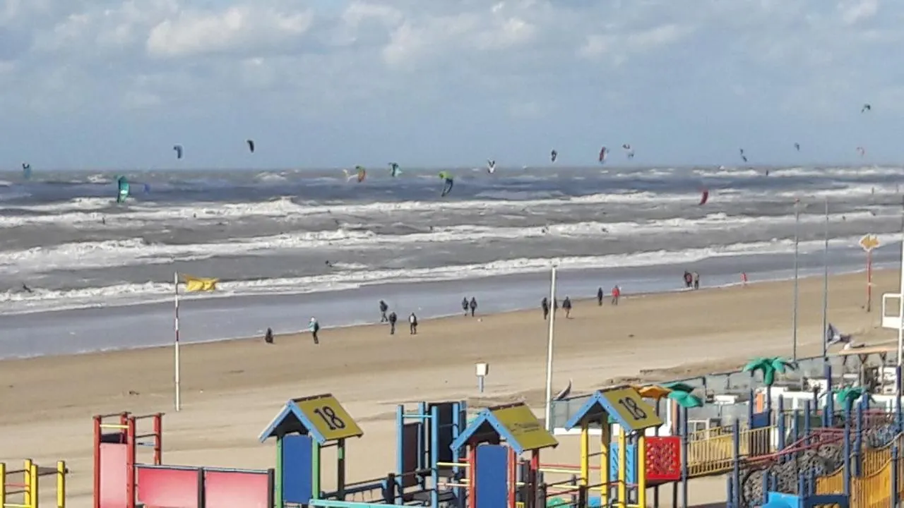 Beachhouse Engelbert Studios Zandvoort Netherlands