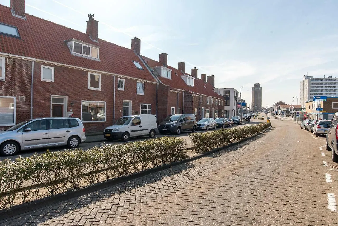 Apartment Beachhouse Engelbert Studios Zandvoort Netherlands
